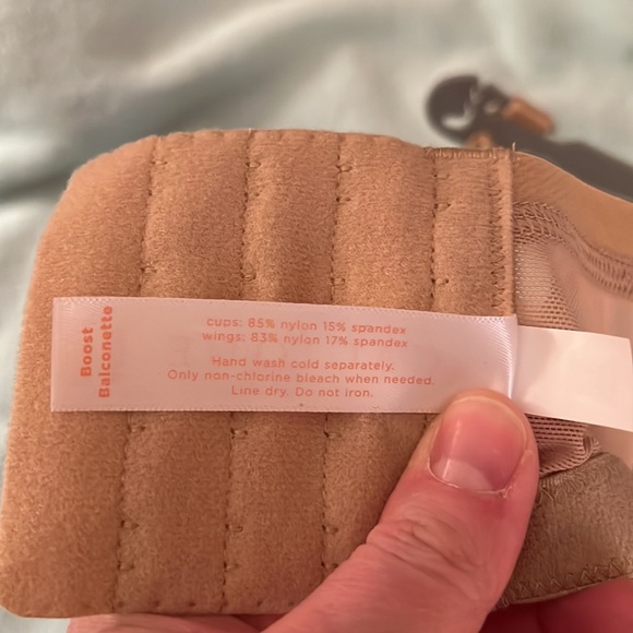 DISCONTINUED Cacique Bra - Picture 10 of 10